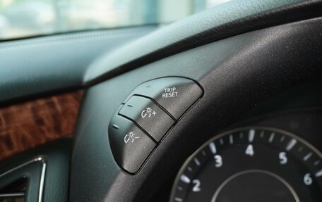 Nissan Patrol, 2012 год, 2 329 000 рублей, 26 фотография