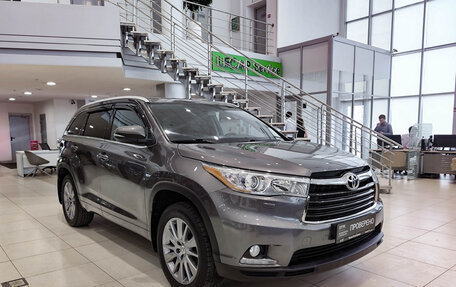 Toyota Highlander III, 2014 год, 3 350 000 рублей, 3 фотография