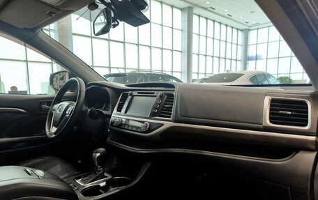 Toyota Highlander III, 2014 год, 3 350 000 рублей, 11 фотография