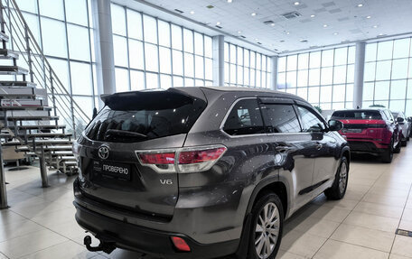 Toyota Highlander III, 2014 год, 3 350 000 рублей, 5 фотография