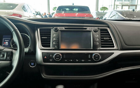 Toyota Highlander III, 2014 год, 3 350 000 рублей, 15 фотография