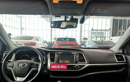 Toyota Highlander III, 2014 год, 3 350 000 рублей, 14 фотография