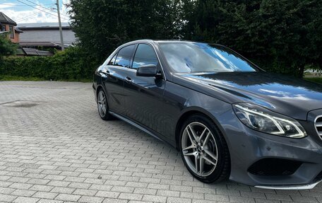 Mercedes-Benz E-Класс, 2013 год, 1 750 000 рублей, 3 фотография