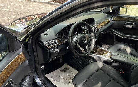 Mercedes-Benz E-Класс, 2013 год, 1 750 000 рублей, 19 фотография