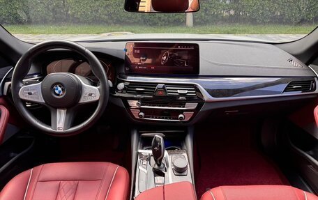 BMW 5 серия, 2023 год, 4 700 000 рублей, 8 фотография