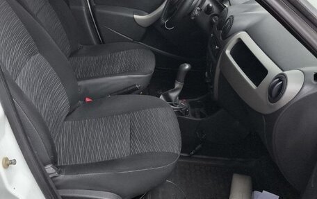 Renault Sandero I, 2013 год, 400 000 рублей, 9 фотография
