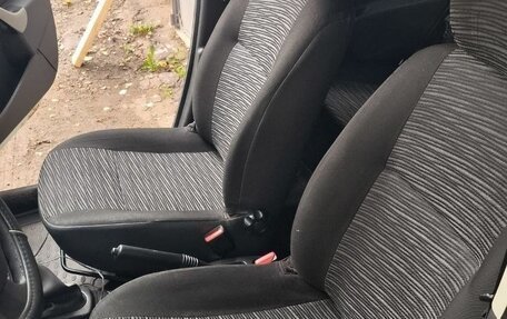 Renault Sandero I, 2013 год, 400 000 рублей, 6 фотография