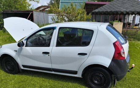 Renault Sandero I, 2013 год, 400 000 рублей, 13 фотография