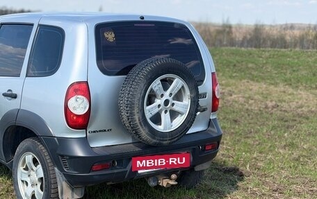 Chevrolet Niva I рестайлинг, 2009 год, 415 000 рублей, 3 фотография