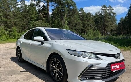 Toyota Camry, 2021 год, 2 999 999 рублей, 3 фотография