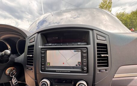 Mitsubishi Pajero IV, 2011 год, 2 700 000 рублей, 16 фотография