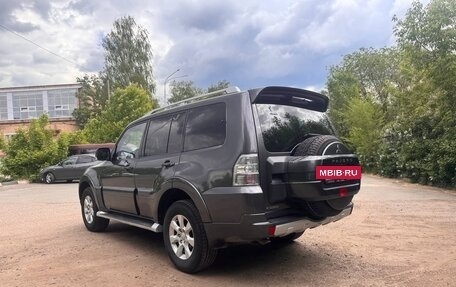Mitsubishi Pajero IV, 2011 год, 2 700 000 рублей, 7 фотография