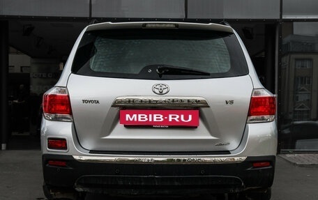 Toyota Highlander III, 2011 год, 2 230 000 рублей, 5 фотография
