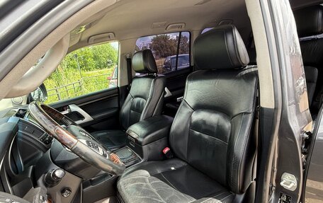 Toyota Land Cruiser 200, 2012 год, 3 420 000 рублей, 12 фотография