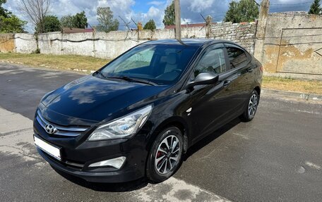 Hyundai Solaris II рестайлинг, 2016 год, 950 000 рублей, 1 фотография