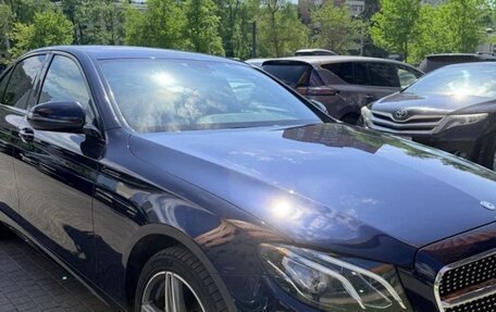 Mercedes-Benz E-Класс, 2019 год, 3 500 000 рублей, 2 фотография