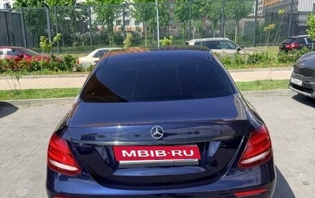 Mercedes-Benz E-Класс, 2019 год, 3 500 000 рублей, 3 фотография