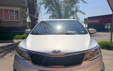 KIA Rio III рестайлинг, 2017 год, 1 390 000 рублей, 2 фотография
