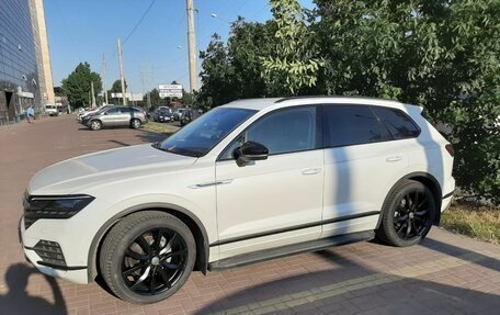 Volkswagen Touareg III, 2019 год, 5 500 000 рублей, 4 фотография