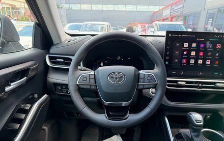 Toyota Highlander, 2026 год, 4 950 000 рублей, 38 фотография