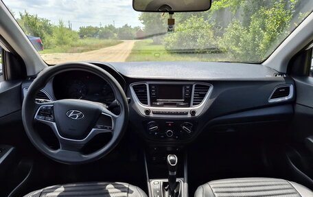 Hyundai Solaris II рестайлинг, 2022 год, 1 270 000 рублей, 10 фотография
