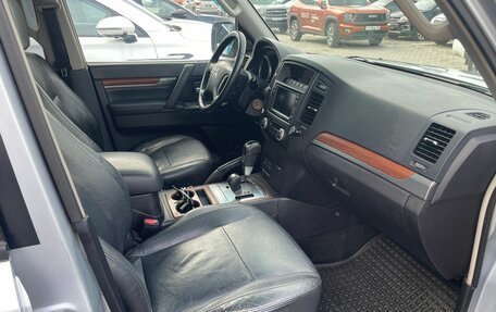 Mitsubishi Pajero IV, 2008 год, 1 451 000 рублей, 11 фотография