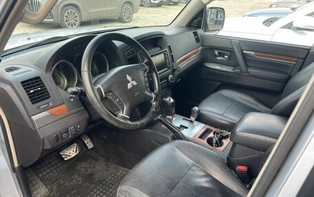Mitsubishi Pajero IV, 2008 год, 1 451 000 рублей, 9 фотография
