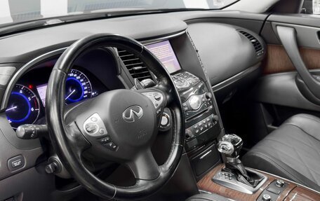 Infiniti QX70, 2014 год, 2 399 900 рублей, 9 фотография