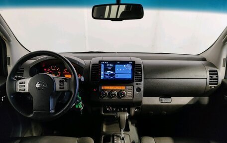 Nissan Navara (Frontier), 2008 год, 1 149 000 рублей, 8 фотография