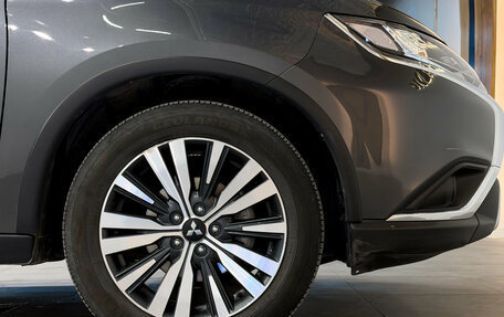 Mitsubishi Outlander III рестайлинг 3, 2021 год, 2 200 000 рублей, 24 фотография