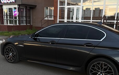 BMW 5 серия, 2011 год, 1 500 000 рублей, 2 фотография