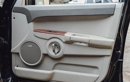 Jeep Commander, 2006 год, 1 750 000 рублей, 19 фотография