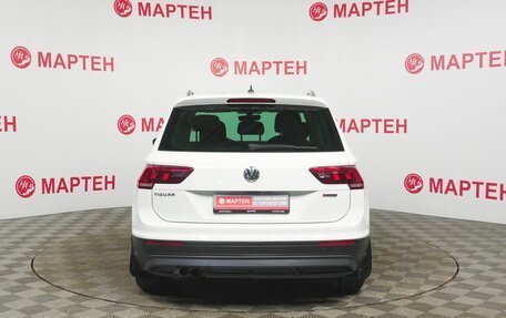 Volkswagen Tiguan II, 2018 год, 1 999 000 рублей, 6 фотография