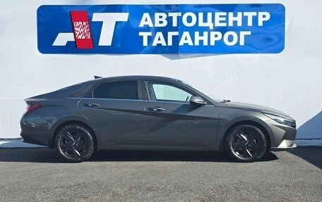 Hyundai Elantra, 2021 год, 1 999 000 рублей, 4 фотография