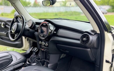 MINI Hatch, 2018 год, 8 фотография