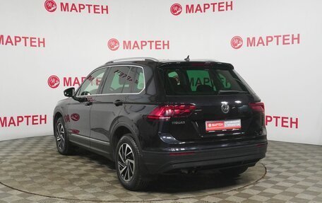 Volkswagen Tiguan II, 2018 год, 2 495 000 рублей, 7 фотография