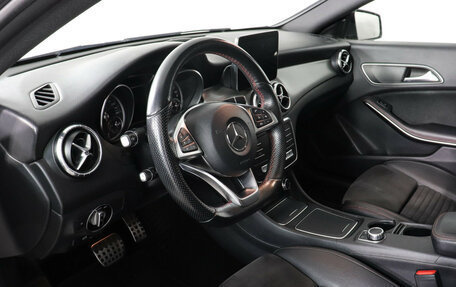 Mercedes-Benz CLA, 2016 год, 1 997 000 рублей, 10 фотография