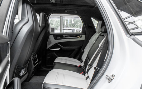 Porsche Cayenne III, 2026 год, 22 000 000 рублей, 15 фотография