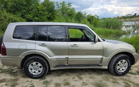 Mitsubishi Pajero III рестайлинг, 2003 год, 700 000 рублей, 3 фотография