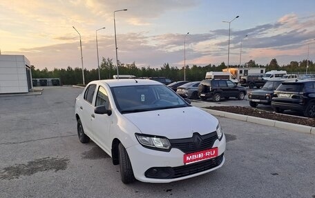 Renault Logan II, 2018 год, 620 000 рублей, 1 фотография