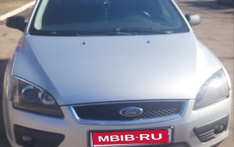 Ford Focus II рестайлинг, 2005 год, 250 000 рублей, 1 фотография
