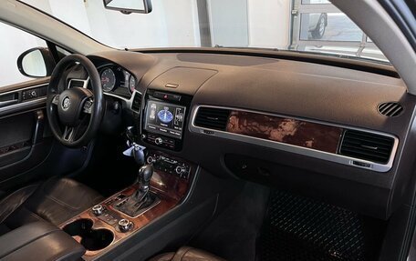 Volkswagen Touareg III, 2010 год, 1 285 000 рублей, 12 фотография