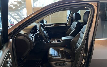 Volkswagen Touareg III, 2010 год, 1 285 000 рублей, 16 фотография
