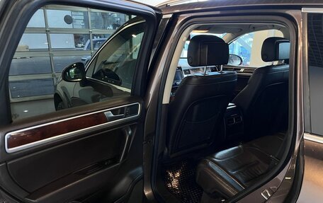 Volkswagen Touareg III, 2010 год, 1 285 000 рублей, 24 фотография