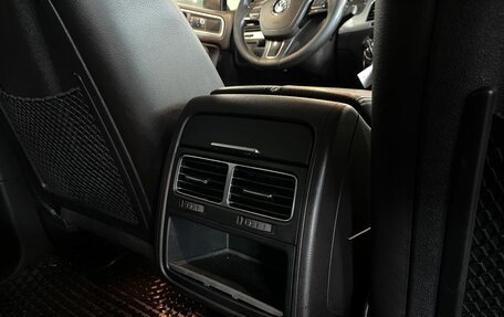 Volkswagen Touareg III, 2010 год, 1 285 000 рублей, 36 фотография