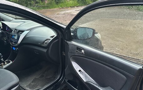Hyundai Solaris II рестайлинг, 2011 год, 625 000 рублей, 13 фотография