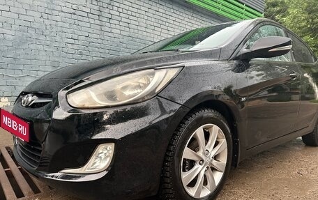 Hyundai Solaris II рестайлинг, 2011 год, 625 000 рублей, 2 фотография
