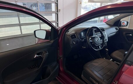 Volkswagen Polo VI (EU Market), 2015 год, 795 000 рублей, 21 фотография