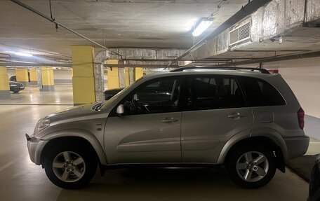 Toyota RAV4, 2004 год, 1 320 000 рублей, 19 фотография