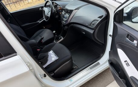 Hyundai Solaris II рестайлинг, 2015 год, 820 000 рублей, 8 фотография